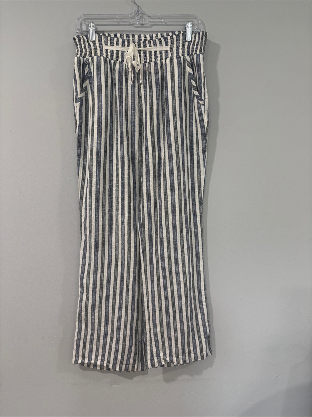 Love Tree Navy and White LINEN WOMAN STRIPED PANTS SIZE/L WITH POCKETS